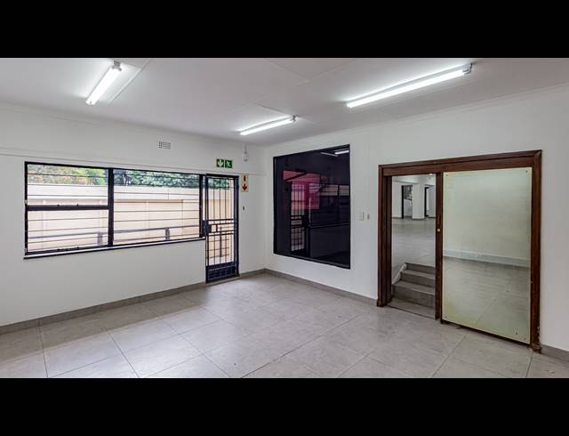 887M² OFFICE FOR SALE IN FERNDALE